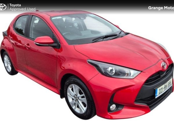 Toyota Yaris Hatchback, Petrol, 2022, Red