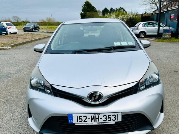 Toyota Vitz Hatchback, Petrol, 2015, Silver