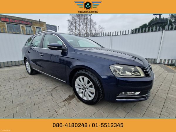 Volkswagen Passat Estate, Petrol, 2012, Blue