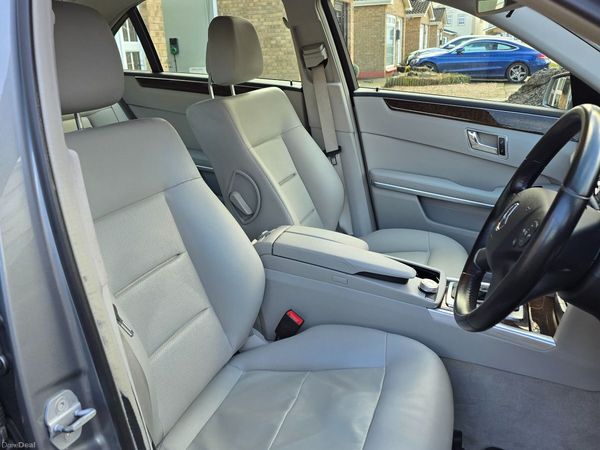 Mercedes-Benz E-Class Saloon, Diesel, 2010, Silver