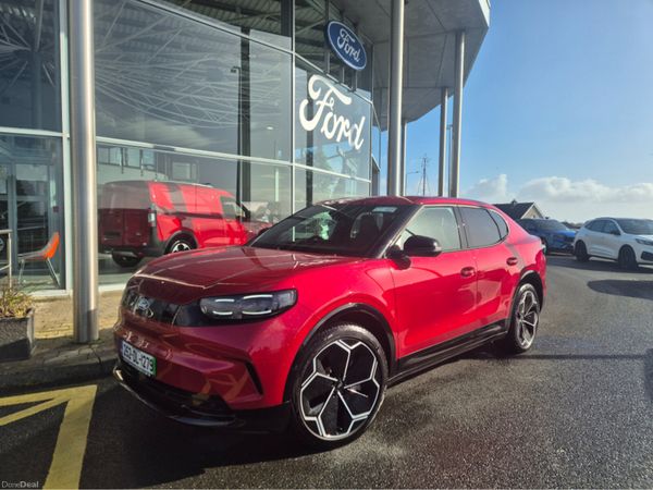 Ford Capri MPV, Electric, 2025, Red