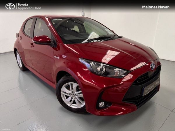 Toyota Yaris Hatchback, Petrol Hybrid, 2021, Red