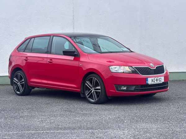 Skoda Rapid Hatchback, Diesel, 2014, Red