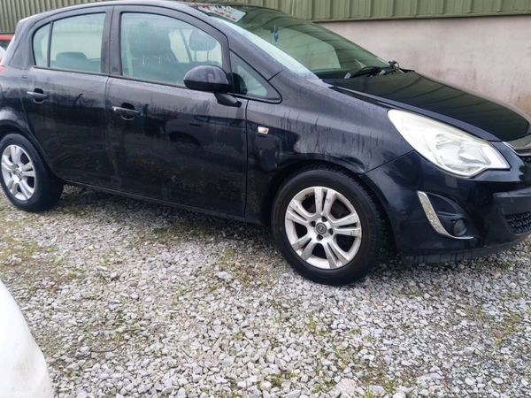 Opel Corsa Hatchback, Petrol, 2011, Black