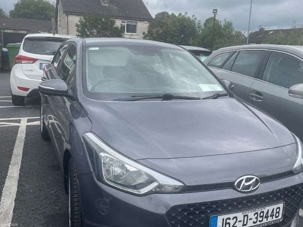 Hyundai i20 Hatchback, Petrol, 2016, Grey