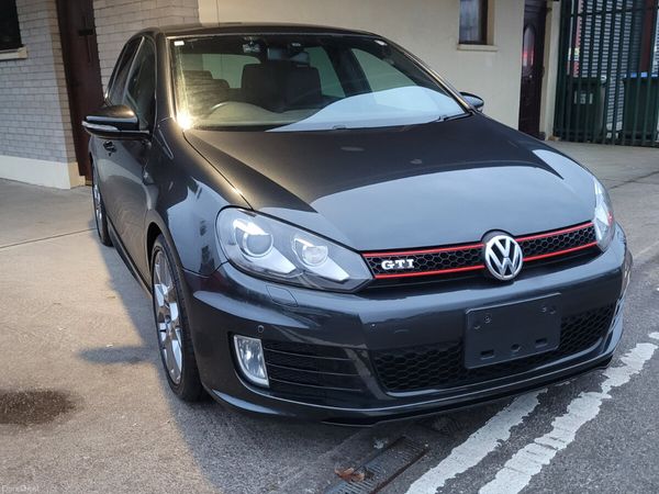 Volkswagen Golf Hatchback, Petrol, 2011, Grey