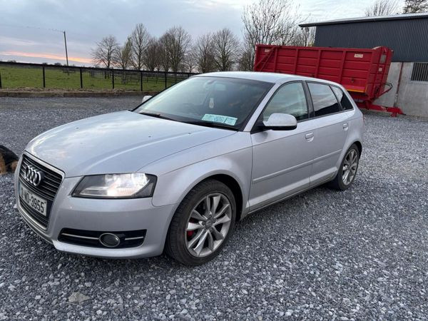 Audi A3 Hatchback, Diesel, 2012, Silver
