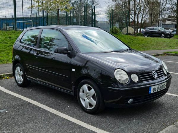 Volkswagen Polo Hatchback, Petrol, 2004, Black