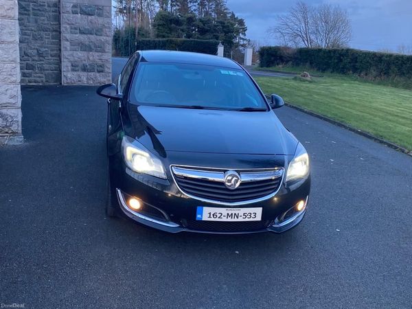 Vauxhall Insignia Hatchback, Diesel, 2016, Black