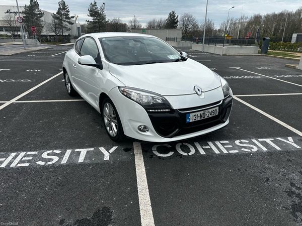 Renault Megane Hatchback, Diesel, 2013, White