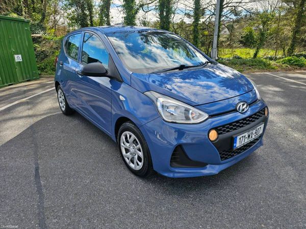Hyundai i10 Hatchback, Petrol, 2017, Blue
