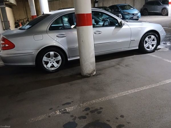 Mercedes-Benz E-Class Saloon, Petrol, 2004, Silver