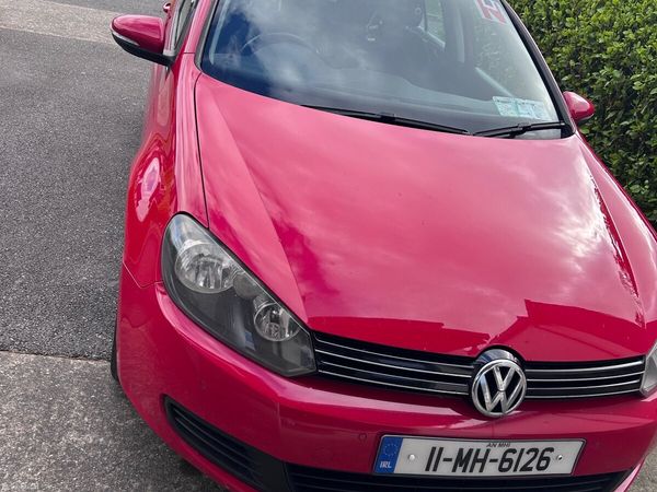 Volkswagen Golf Hatchback, Diesel, 2011, Red