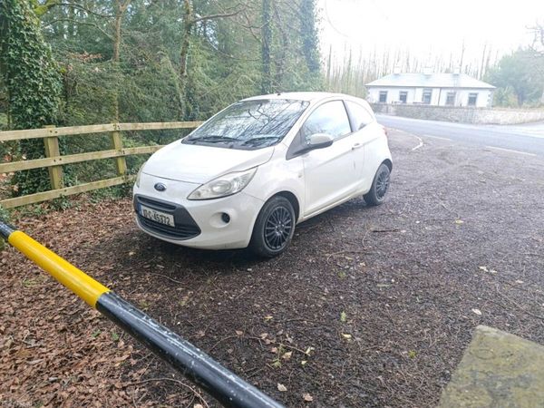 Ford KA Hatchback, Petrol, 2010, White