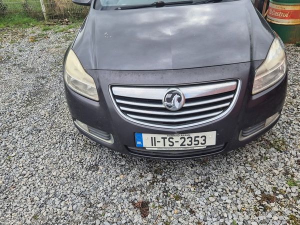 Vauxhall Insignia Hatchback, Diesel, 2011, Grey
