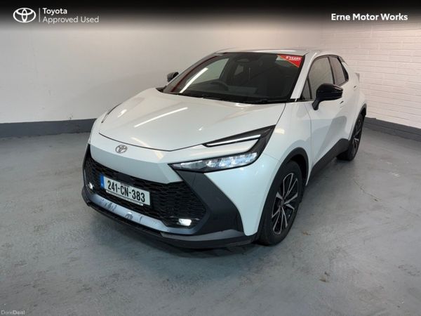 Toyota C-HR SUV, Petrol Hybrid, 2024, White