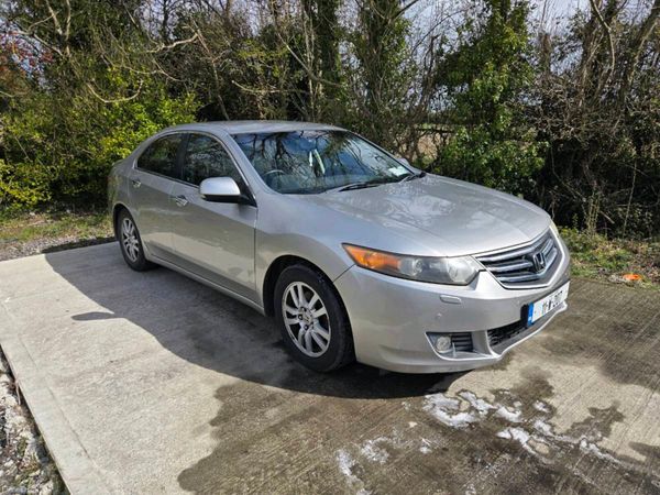 Honda Accord Saloon, Diesel, 2011, Silver