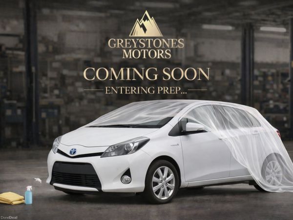 Toyota Yaris Hatchback, Petrol Hybrid, 2013, White