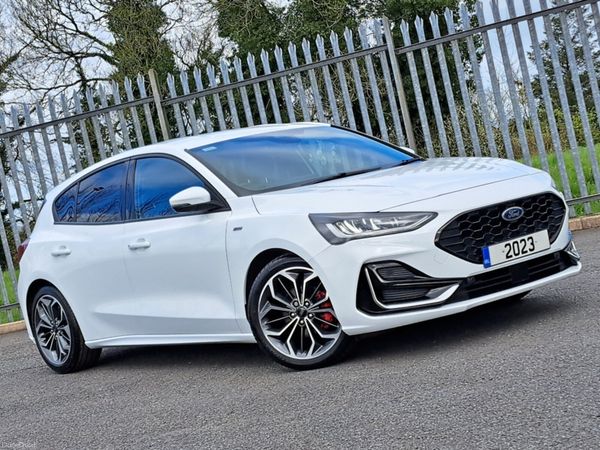 Ford Focus Hatchback, Diesel, 2023, White