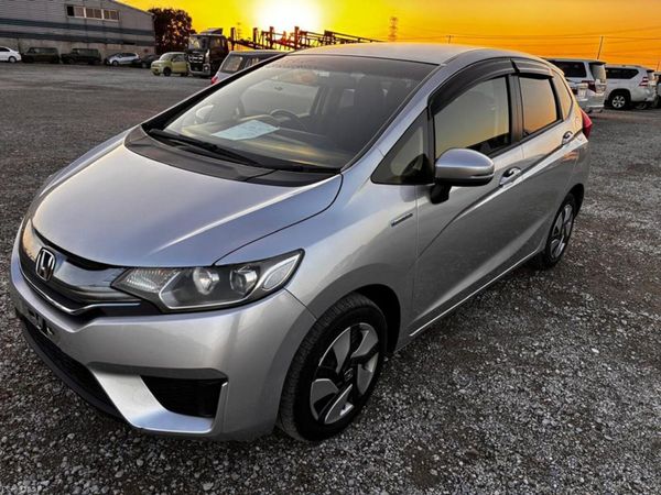 Honda Fit Hatchback, Petrol Hybrid, 2015, Grey