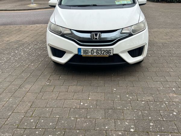 Honda Fit Hatchback, Petrol Hybrid, 2016, White