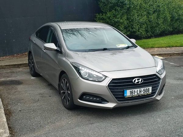 Hyundai i40 Saloon, Diesel, 2016, Beige