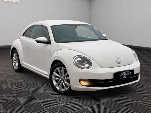 Volkswagen Beetle Hatchback, Petrol, 2014, White