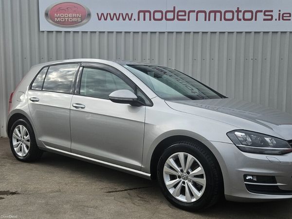 Volkswagen Golf Hatchback, Petrol, 2016, Grey