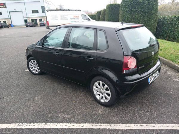 Volkswagen Polo Hatchback, Petrol, 2007, Black