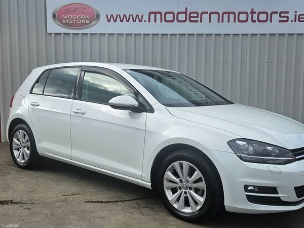 Volkswagen Golf Hatchback, Petrol, 2016, White