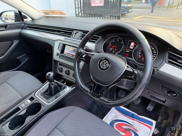 Volkswagen Passat Saloon, Diesel, 2015, Blue
