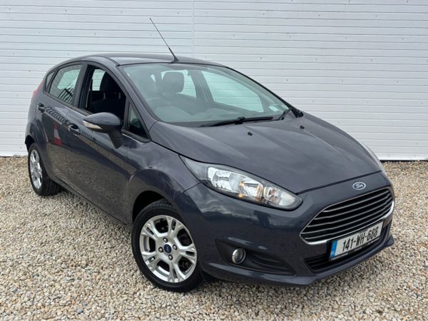 Ford Fiesta Hatchback, Petrol, 2014, Blue