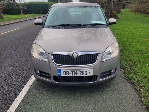 Skoda Fabia Hatchback, Petrol, 2008, Beige