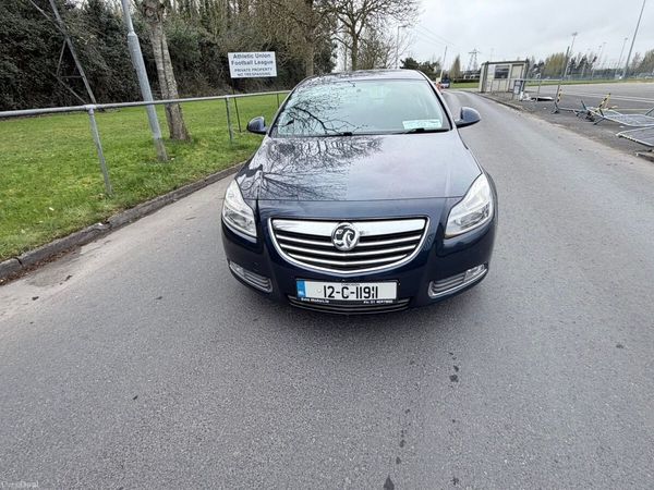 Vauxhall Insignia Hatchback, Diesel, 2012, Blue