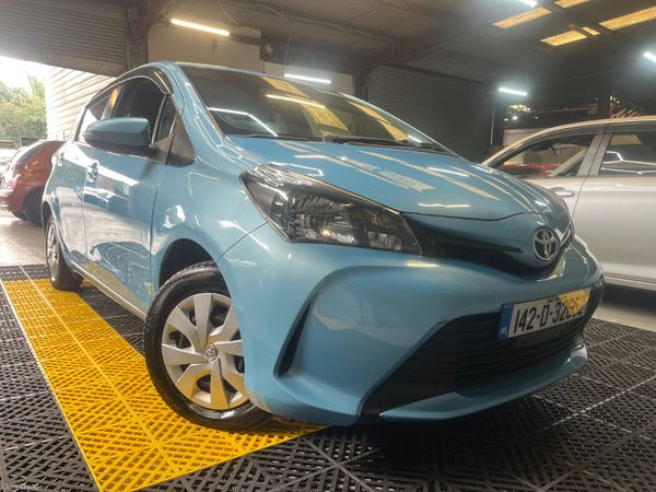 Toyota Vitz Hatchback, Petrol, 2014, Blue