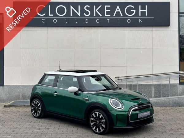 Mini Cooper Hatchback, Electric, 2024, Green