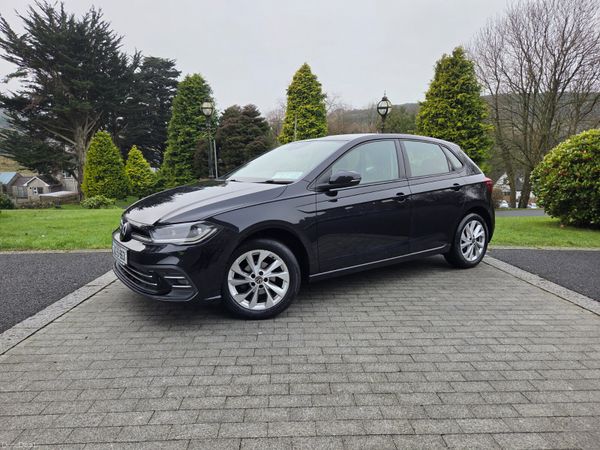 Volkswagen Polo Hatchback, Petrol, 2022, Black