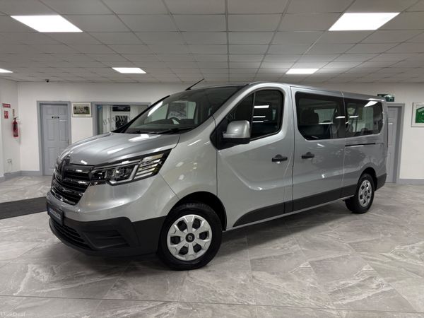 Renault Trafic MPV, Diesel, 2025, Silver