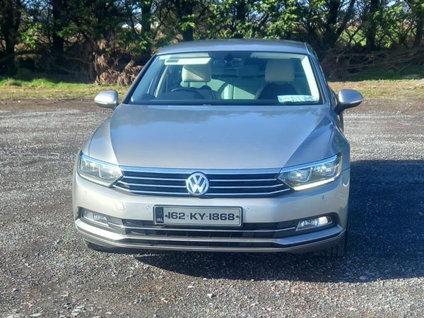 Volkswagen Passat Saloon, Diesel, 2016, Silver