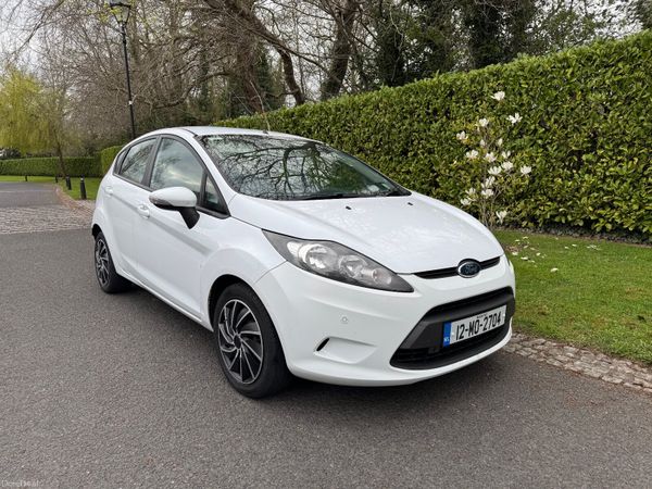 Ford Fiesta Hatchback, Diesel, 2012, White