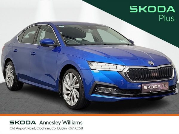 Skoda Octavia Saloon, Petrol, 2023, Blue