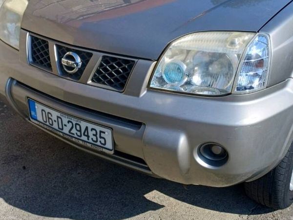 Nissan X-Trail SUV, Petrol, 2006, Silver