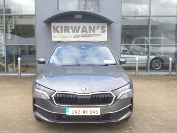 Skoda Octavia Saloon, Diesel, 2024, Grey