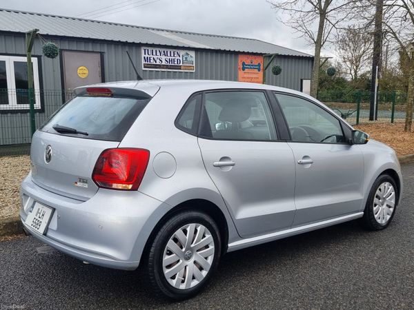 Volkswagen Polo Hatchback, Petrol, 2011, Silver