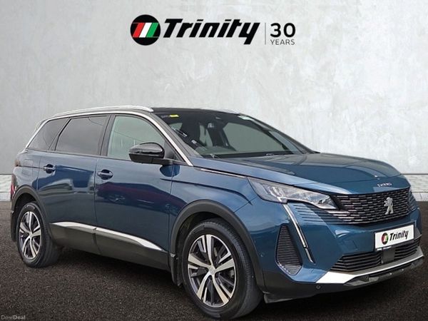 Peugeot 5008 MPV, Diesel, 2023, Blue