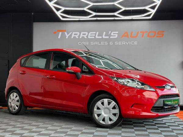 Ford Fiesta Hatchback, Petrol, 2012, Red