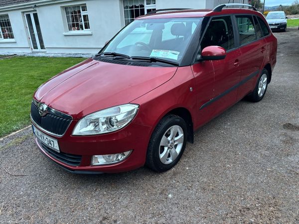 Skoda Fabia Estate, Petrol, 2014, Red