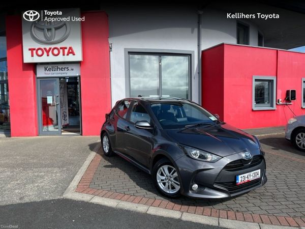 Toyota Yaris Hatchback, Petrol Hybrid, 2023, Grey