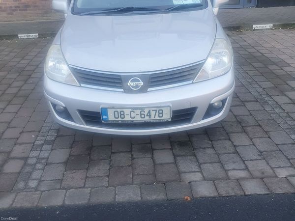 Nissan Tiida Hatchback, Petrol, 2008, Silver