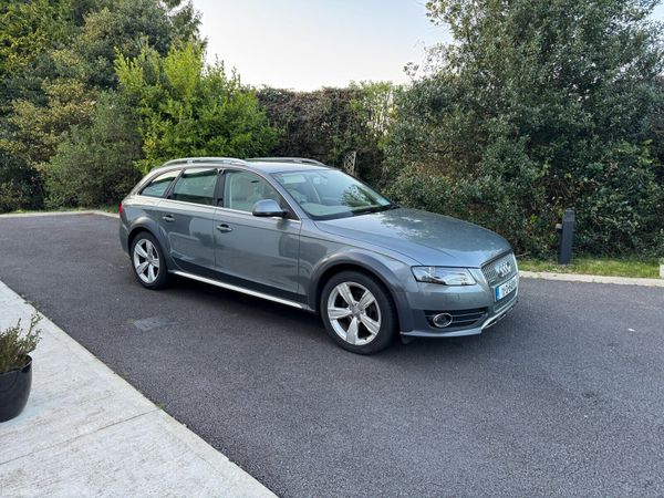 Audi A4 Estate, Petrol, 2011, Grey